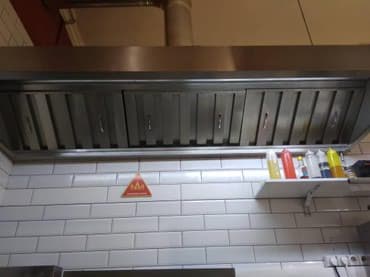 Жестяные работы: Вытяжной зонт из нержавейки с жироуловителями, на заказ любых размеров — 4