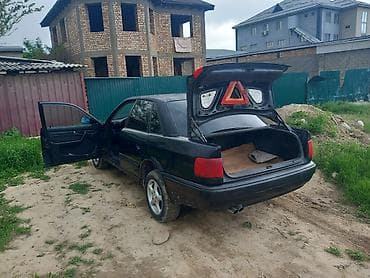 спидометор: Audi 100: 1993 г., Ручные, Бензин, Седан — 5