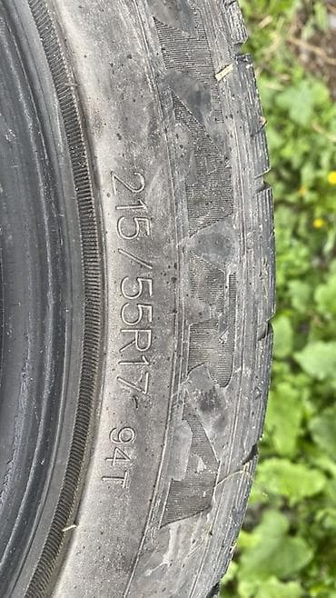 Комплект автомобильных шин (4 шт.) Размер: 215/55 R17 Индекс