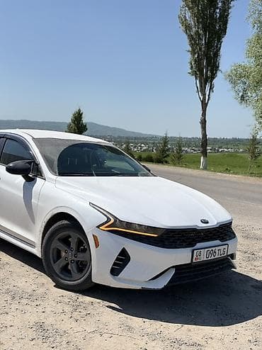 mazda 3: Kia K5: 2021 г., Автомат, Бензин, Седан — 4