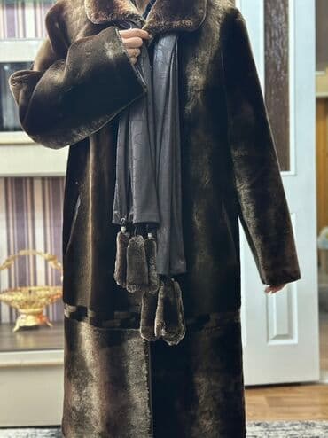 Атайын кийим: Длинная женская шуба из натурального меха (визуально — норка/мутона) в — 4