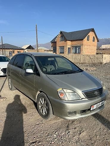 авто на метал: Toyota Nadia: 2001 г., 2 л, Бензин, Универсал — 1