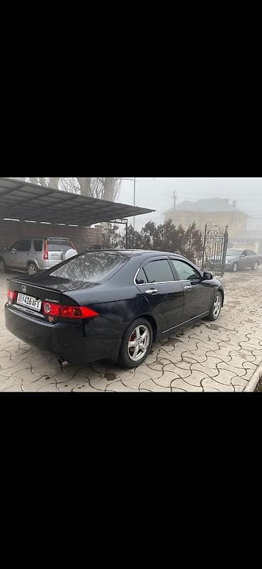 рассмотрим все варианты: Honda Accord: 2003 г., 2 л, Механика, Газ, Седан — 2