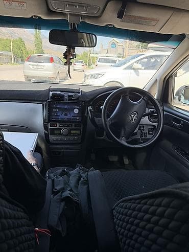 авто порше: Toyota Ipsum: 2002 г., 2.4 л, Автомат, Бензин, Минивэн — 2