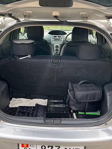 Продажа авто: Toyota Vitz: 2009 г., 1 л, Автомат, Бензин, Хэтчбэк — 6