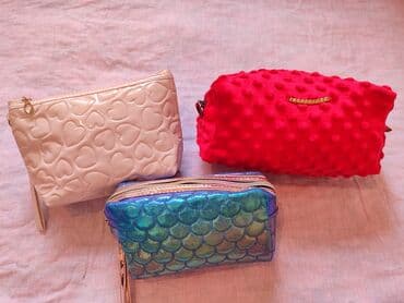 Новый. косметички отдам дешево