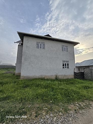 Жер уй сатылат. Ош обл. Кайрагач айылынын 11 кочосундо( Ош Бишкек — 6