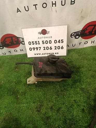 Бачок Hyundai 2016 г., Б/у, Оригинал