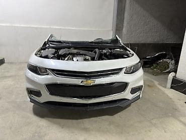 Передняя часть автомобиля Chevrolet (седан, белый цвет) в сборе —