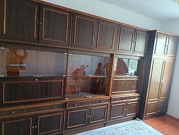 стенка шкаф: Стенка-шкаф, Тип стенки-шкафа: Советская, Для зала, Особенности: Для хранения посуды — 1