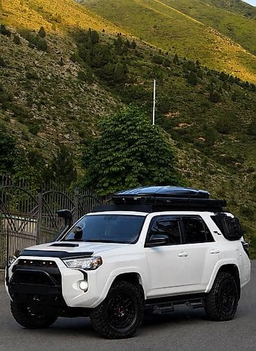4 4: Toyota 4Runner: 2019 г., 4 л, Автомат, Газ, Внедорожник — 7