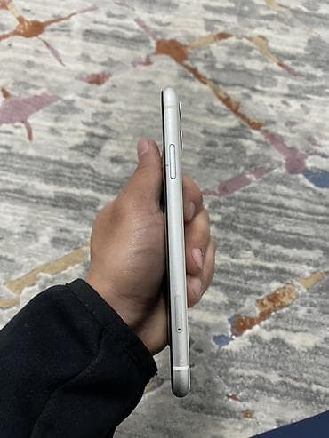 IPhone 11, Б/у, 128 ГБ, Белый, 77 % — 1