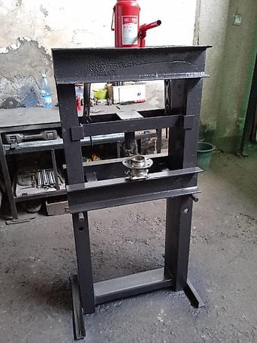 магнитофон маяк: Пресс с домкратом домкрат 16 тонн.швеллер 12.цена окончательная — 5