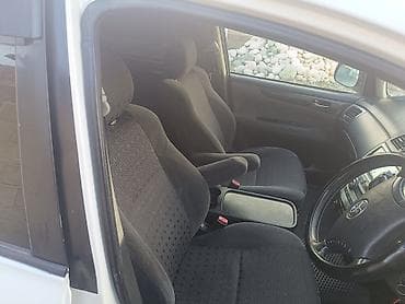 габарит: Toyota Ipsum: 2003 г., 2.4 л, Бензин, Минивэн — 6