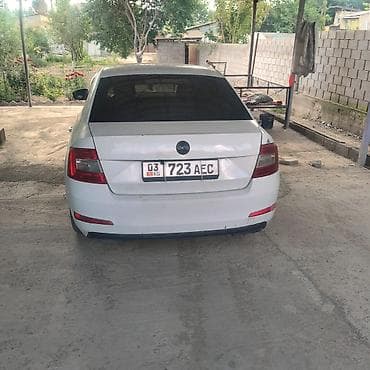 Унаа сатуу: Skoda Octavia: 2016 г., 1.6 л, Автомат, Бензин, Хетчбек — 2
