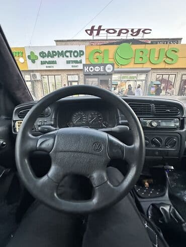 продаю авто с последующим выкупом: Volkswagen Vento: 1993 г., 1.8 л, Механика, Бензиновая, Седан — 4