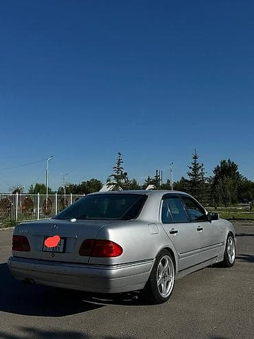 Mercedes-Benz E-Class: 1998 г., 4.3 л, Автомат, Бензин, Седан — 2