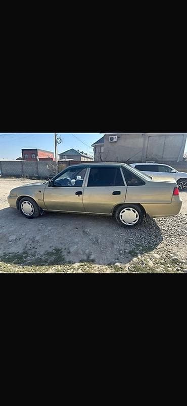 Daewoo Nexia: 2008 г., Седан