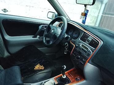 крыло на стрим: Nissan Wingroad: 2001 г., Механика, Бензин, Универсал — 1