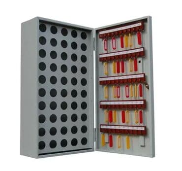 Ключница КЛ-50П предназначена для удобного хранения ключей и пеналов