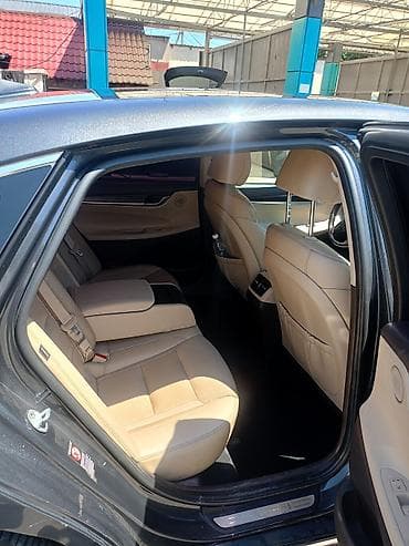 geely galaxy e5: Hyundai Grandeur: 2018 г., Автомат, Седан — 5
