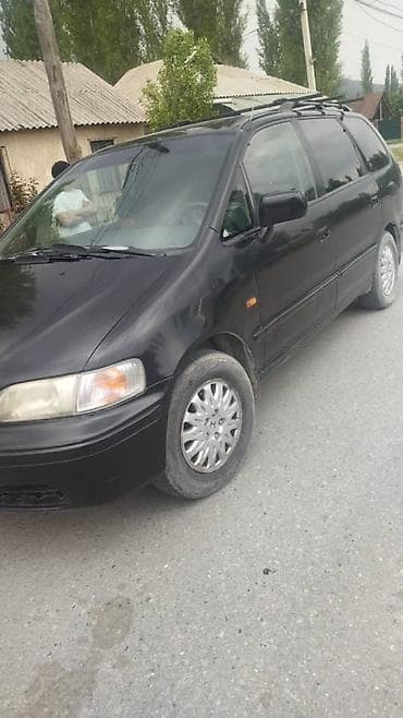 step 2: Honda Shuttle: 1999 г., 2.3 л, Автомат, Бензин, Минивэн — 5