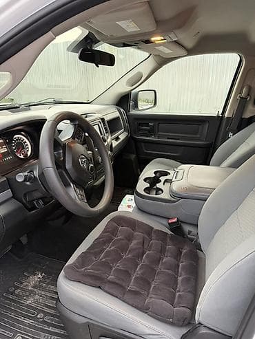 додж рем: RAM 1500 4x4, белый пикап Crew Cab Ключевые особенности: - Полный — 5