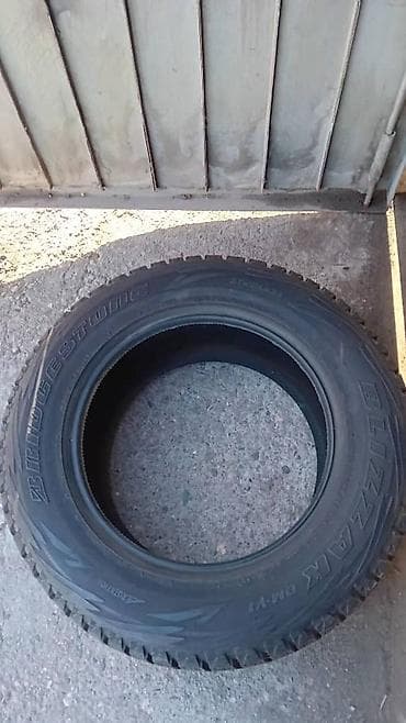 black ice: Шины 275 / 60 / R 18, Зима, Б/у, Внедорожные (АТ/МТ), Bridgestone — 3