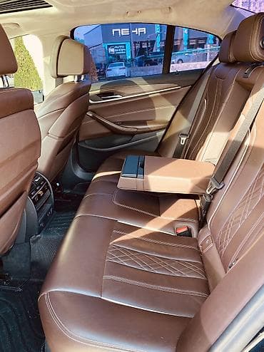 mini cuper: BMW 5 series: 2019 г., 2 л, Автомат, Дизель, Седан — 8