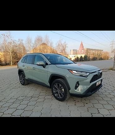 Toyota RAV4: 2022 г., 2.5 л, Вариатор, Бензин, Кроссовер