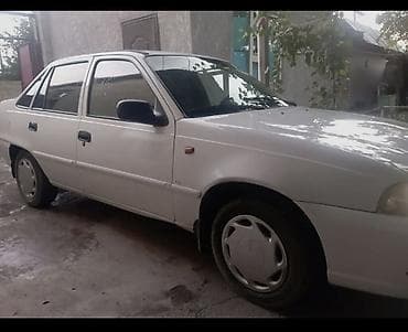 Daewoo Nexia: 2009 г., 1.6 л, Механика, Бензин, Седан
