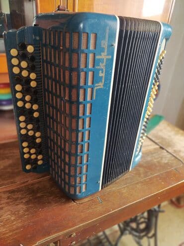 гитара акустическая цена бишкек: Зелёный баян- с.Остальные каждый. Торг есть.Находимся в городе — 3