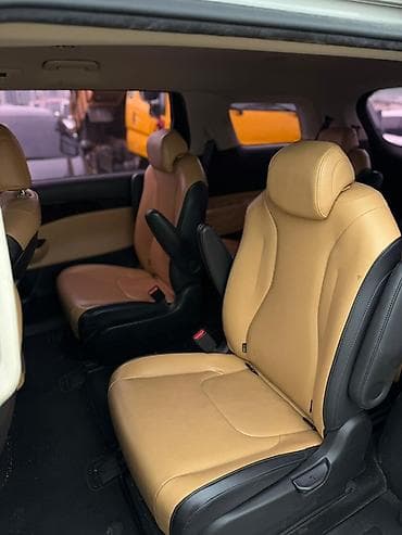 mini cuper: Kia Carnival: 2021 г., 2.2 л, Автомат, Дизель, Минивэн — 10