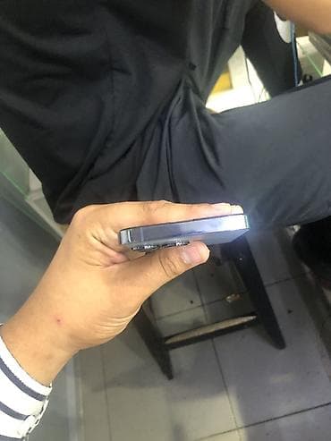 Техника и электроника: IPhone 13 Pro, Б/у, 256 ГБ, Sierra Blue, Чехол, 74 % — 4