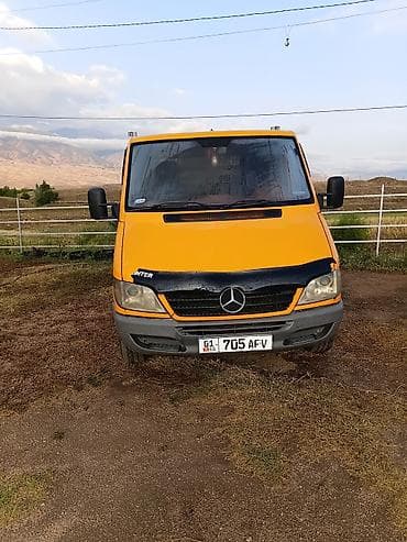бампер cdi: Грузовик, Mercedes-Benz, Дубль, 3 т, Б/у — 3