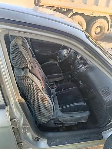 Продажа авто: Honda Civic: 1996 г., 1.6 л, Автомат, Бензин, Седан — 5