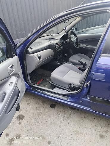 audi a8: Nissan Almera: 2003 г., Автомат, Бензин, Хэтчбэк — 4
