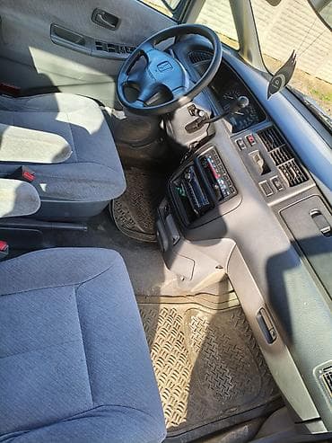 срочно сатылат машина: Honda Shuttle: 1999 г., 2.3 л, Автомат, Бензин, Вэн/Минивэн — 4
