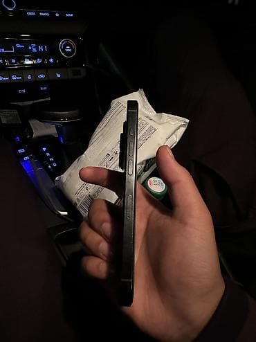 phone 6: IPhone 16 Pro, Б/у, 512 ГБ, Black Titanium, Защитное стекло, Чехол, Коробка — 4