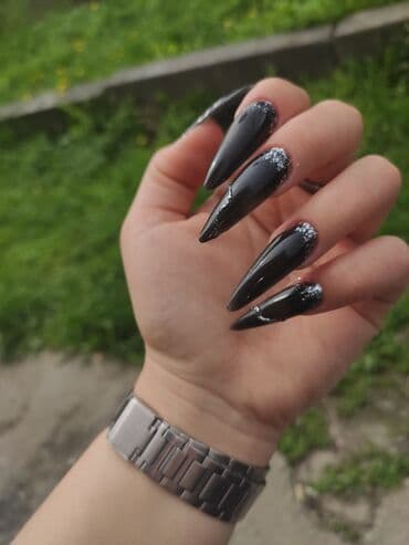 работа в кумторе: Мастер маникюра. 3-5 лет опыта. Процент — 6