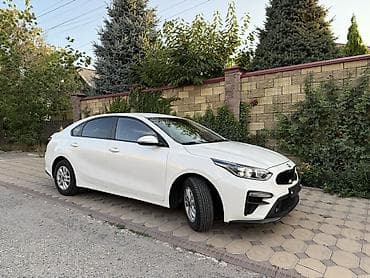Транспорт: Kia K3: 2020 г., Седан — 7