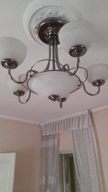 Люстры (светильники) разные, современные: - Люстра, большая на 5