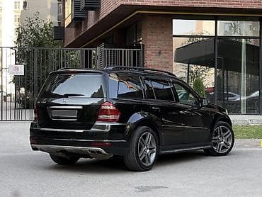 m 111: Mercedes-Benz GL-Class: 2010 г., 4.7 л, Автомат, Бензин, Внедорожник — 6