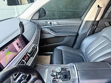 BMW X7: 2020 г., 3 л, Автомат, Бензин, Внедорожник — 7