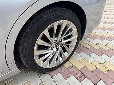 авто лейлек: Lexus ES: 2020 г., 2.5 л, Типтроник, Гибрид, Седан — 7