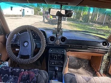 авто кондицонер: Mercedes-Benz W123: 1980 г., Автомат, Дизель, Седан — 6