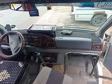 passat b2: Автобус, Mercedes-Benz — 6