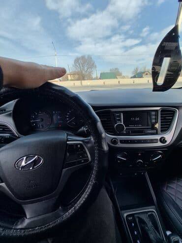 Hyundai Solaris: 2018 г., 1.6 л, Автомат, Бензин, Седан