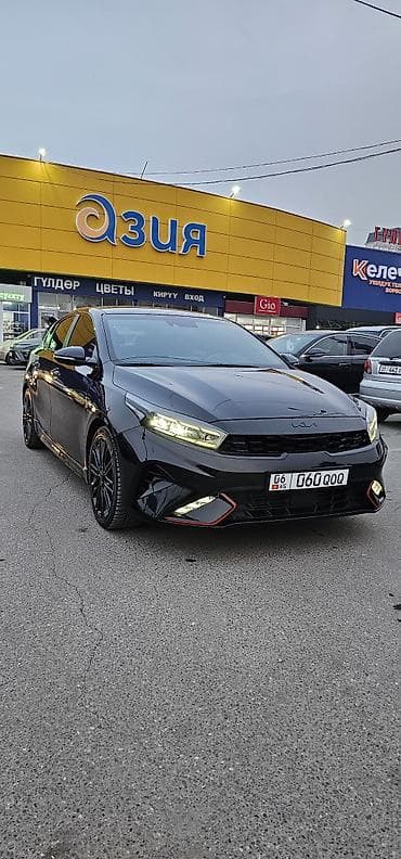camry 80: Kia K3: 2022 г., 1.6 л, Бензин, Лифтбек — 5