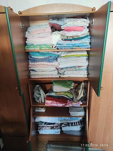 балыкчы шкаф: 3 шкафараздельные состояние среднее, высота 180 глубина 40, ширина — 2